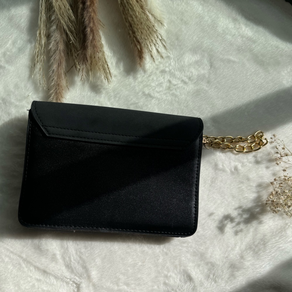 Wristlet bag - Picture 4 of 5